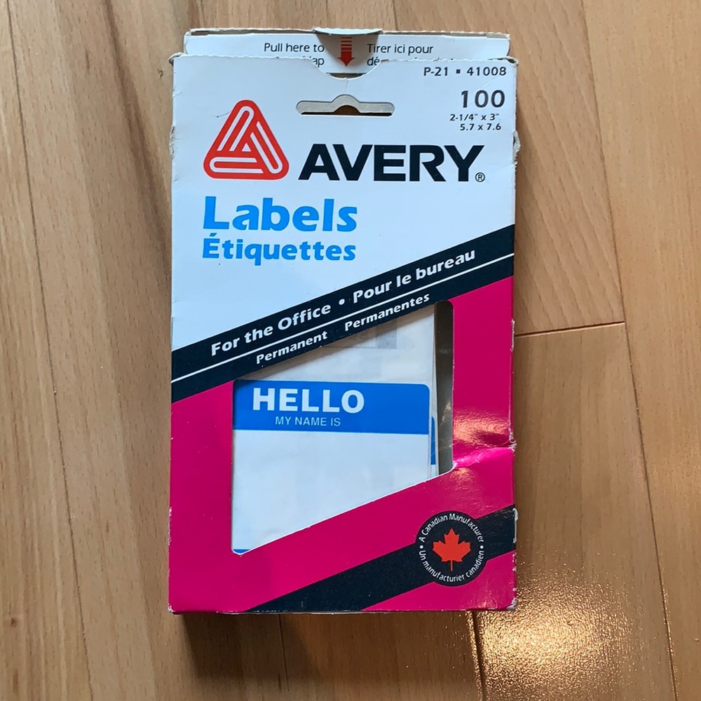 ✏️ 🆓 Avery Name tag labels -140 stickers